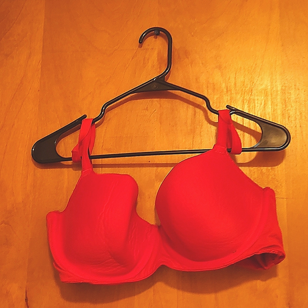 Comfy, soft plushy bra. Great fit!